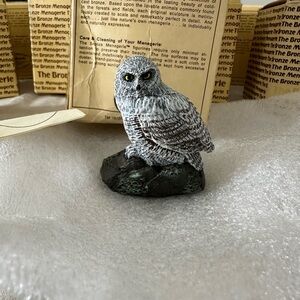 Snowy Owl Figurine by the bronze menagerie 1970’s vintage collection